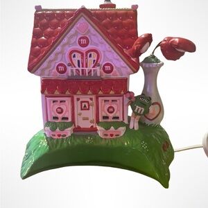 Department 56 M&M'S Candy Cottage (be my valentine) lit house 2004